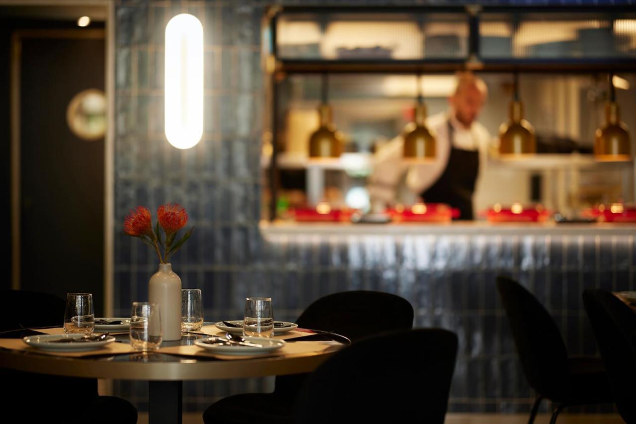 The Port Square 4* Pireo